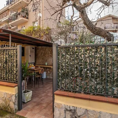 Alex's Place * Gaeta